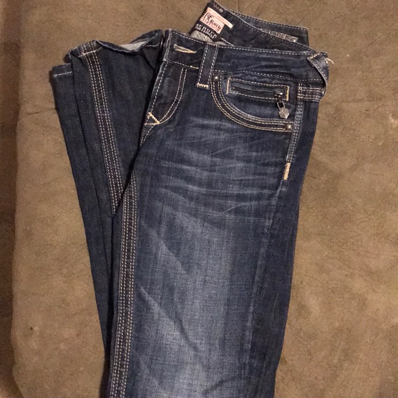 Jeans - Picture 2 of 4